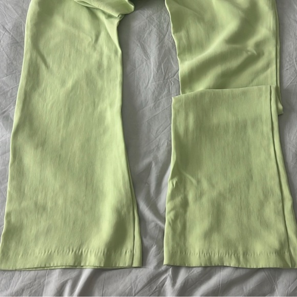 Zara Light Green Flared Pants XS New Without Tags NWT 💚 - Picture 4 of 5